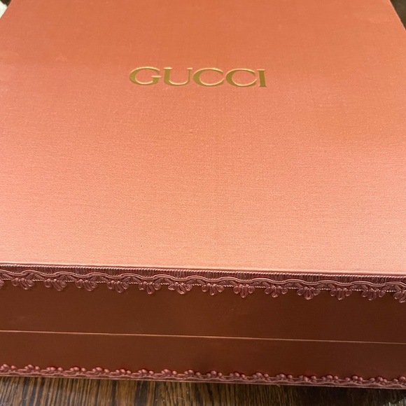 Brand new Gucci box and dust bag - Picture 3 of 4